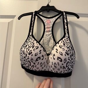 Women's Leopard Print Sports Bra